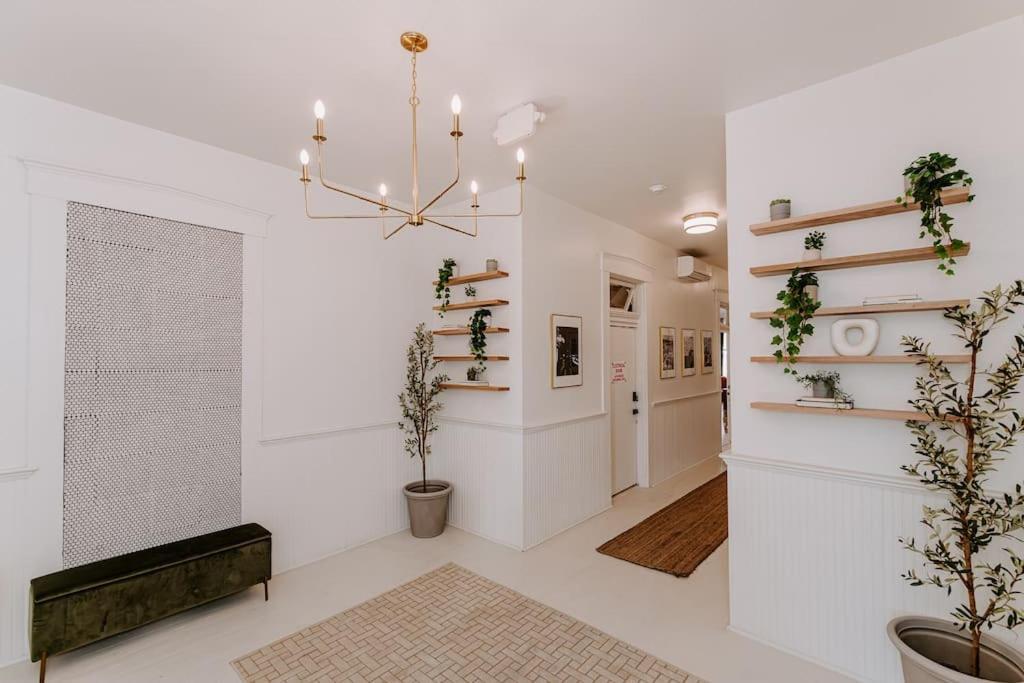 East Main Lofts - Boho 203 Apartment Madison Bagian luar foto