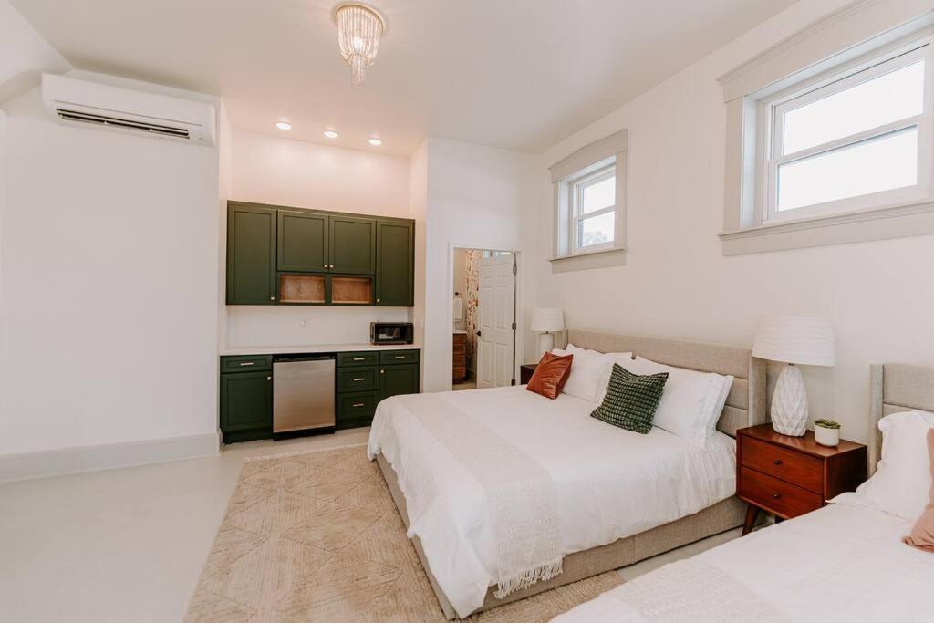East Main Lofts - Boho 203 Apartment Madison Bagian luar foto
